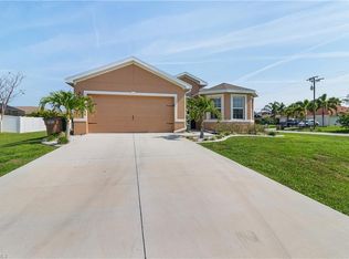 2221 Sw 20th Ter, Cape Coral, FL 33991