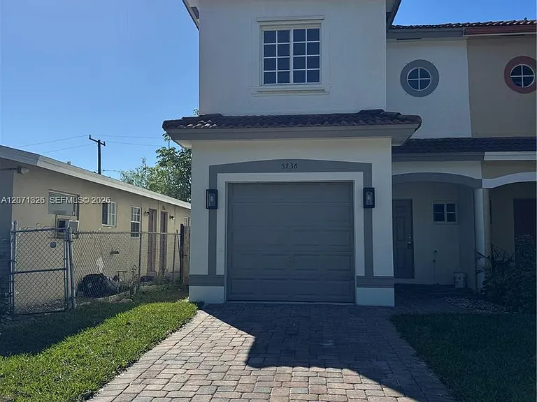 5736 Tyler St — Photo 1