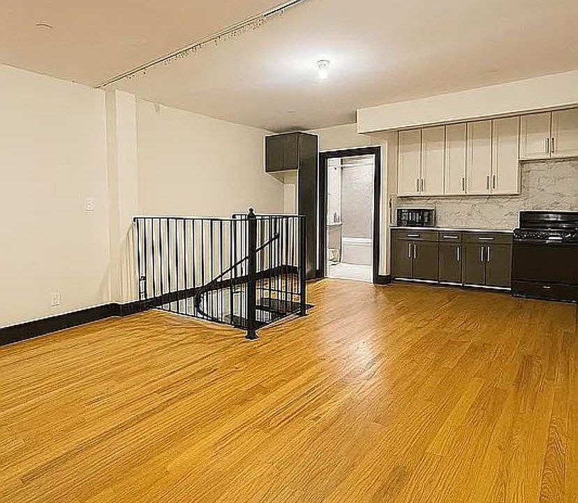 1st image of 2427 Dean St #1L