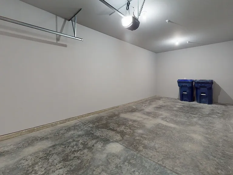 618 Autumn Wood Pkwy — Photo 95