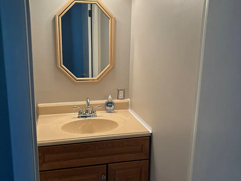 10 Carillon Dr #A — Photo 17