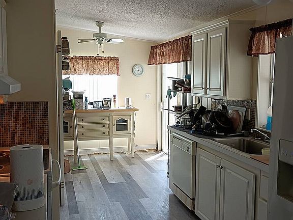 4th image of 6413 NW 28th Ln #335