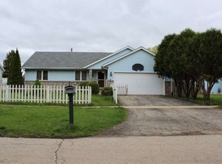 534 Carpenter St, Belvidere, IL 61008