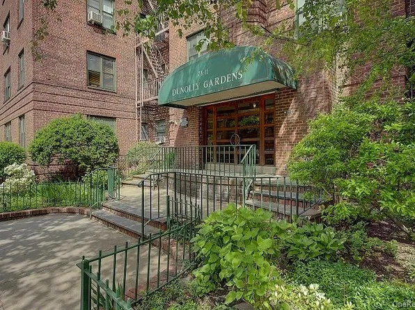 78-11 35 Avenue #5H, Jackson Heights, NY 11372