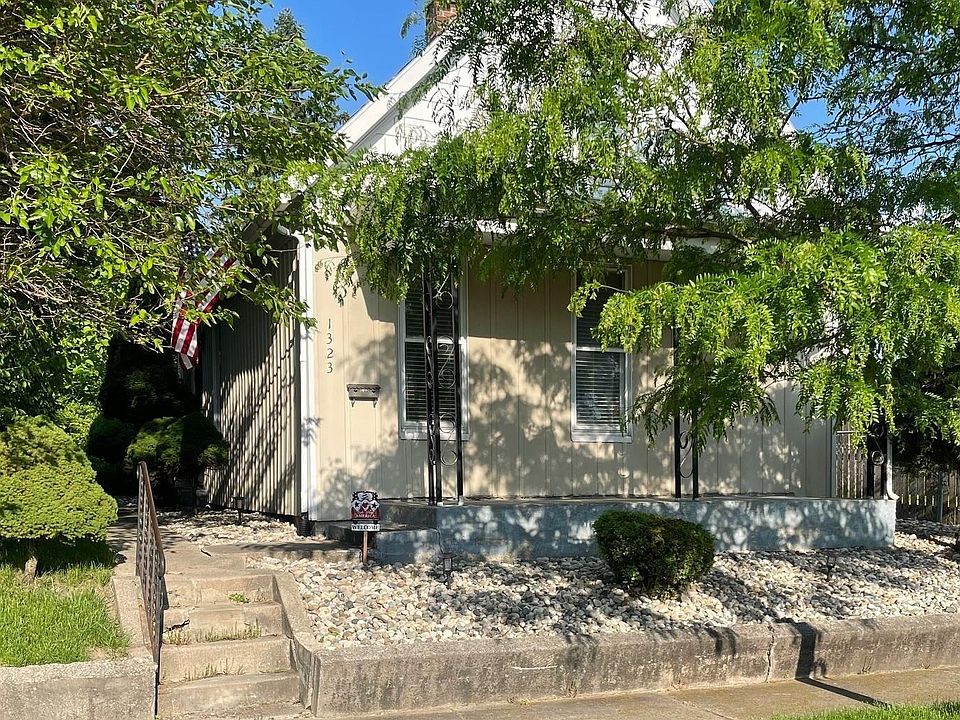 1st image of 1323 Grant Ave