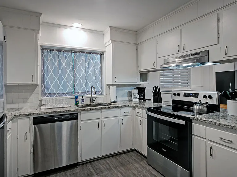 1015 Adkins Blvd — Photo 18