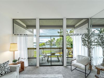5215 Marina Pacifica Dr S, Long Beach, CA, 90803