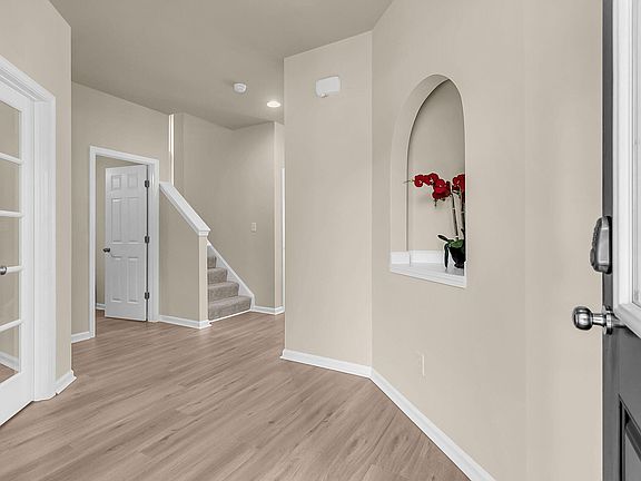 4th image of 219 Lotz Dr