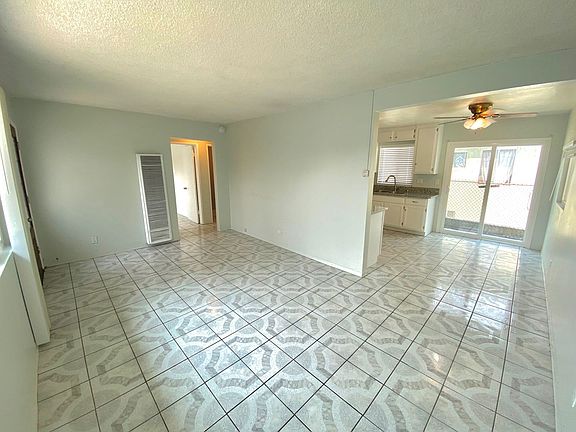 3rd image of 157 S Carmelita Ave
