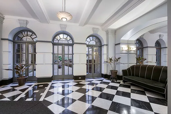 Sold by Compass | media 9