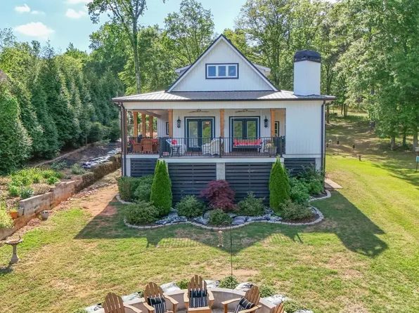 111 Pinewood Dr, Eatonton, GA 31024