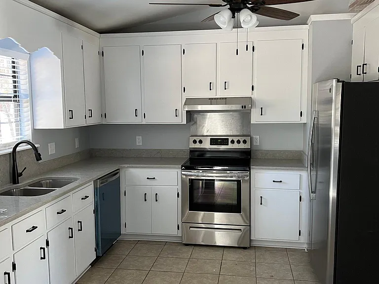 108 Ayries Dr — Photo 4