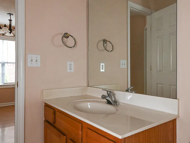 1325 Cedar Shoals Dr #500 — Photo 11