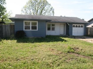 2404 S Cedar St, Sapulpa, OK 74066