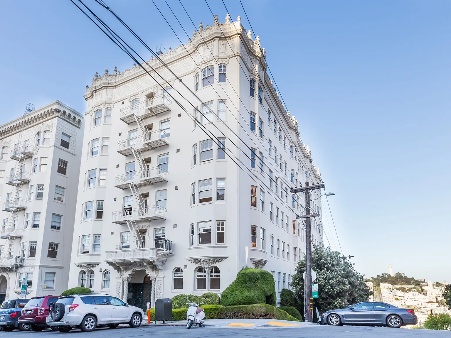 2200 Leavenworth — Photo 4