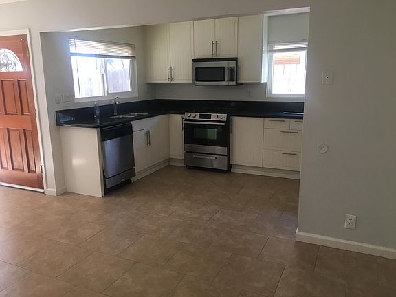 4th image of 3520 Nile St #0