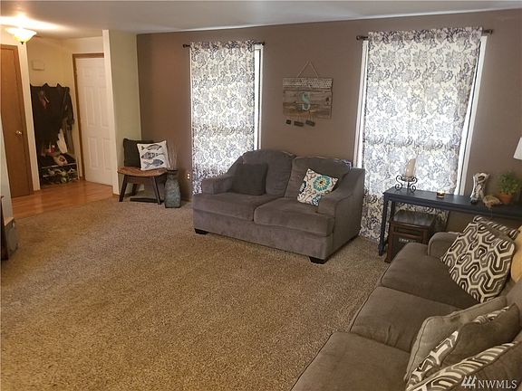 5th image of 19105 71st Avenue Ct E