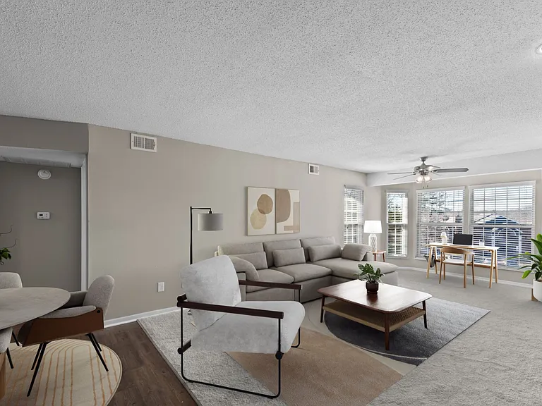 The Bishop (Renovated) - 1 Bed / 1 Bath - 793-837 Sq.Ft.