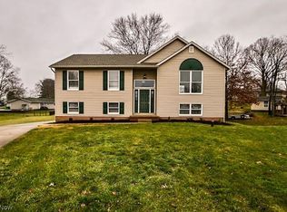2391 Libra Cir SW, Canton, OH