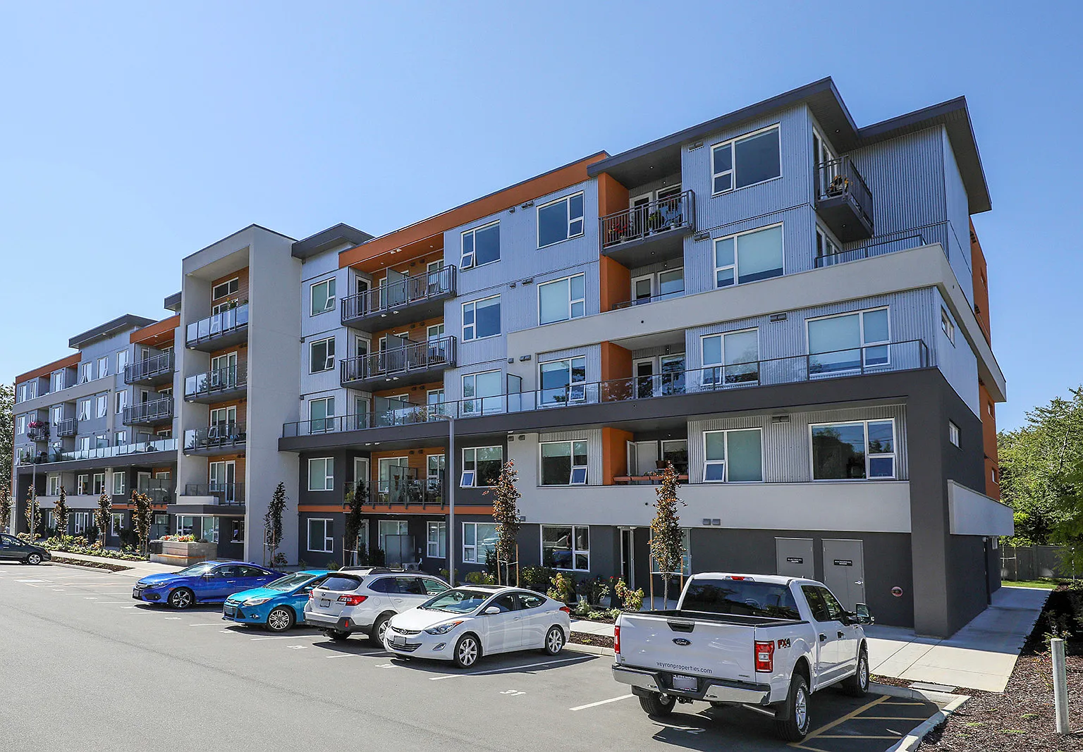 Enclave Residences — Photo 4