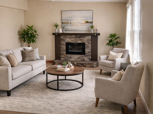 300 Glade Springs Rd #C