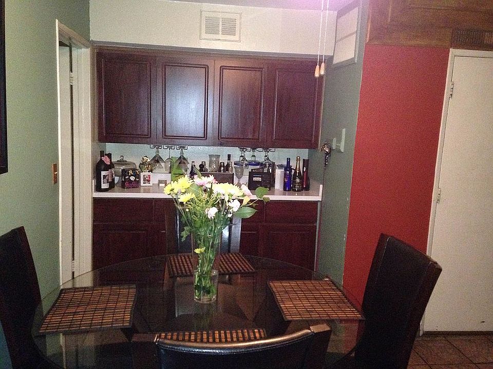 Kitchen / Dining