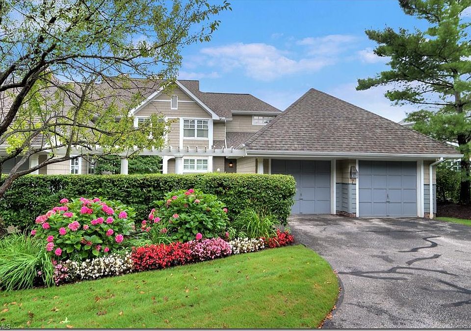 1st image of 7 Shoreby Dr