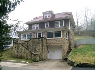 4 Willow Glen Rd, Huntington, WV 25701