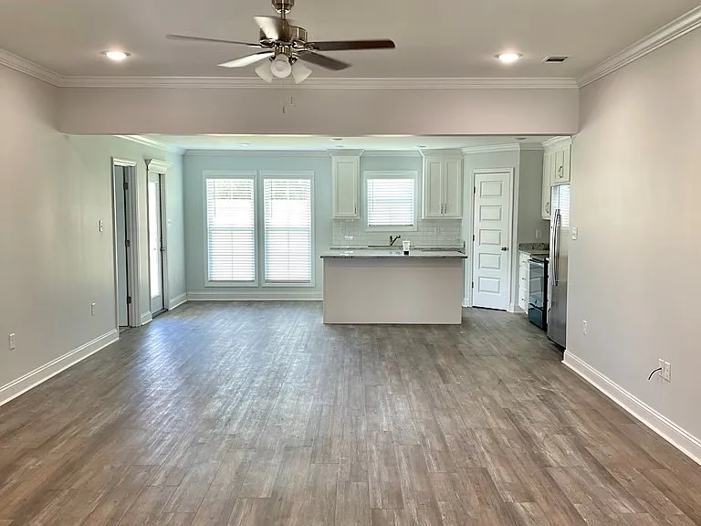 3601 Deidra Miller Cir — Photo 3