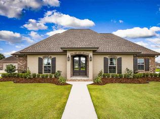 295 Meadow View Ct, Thibodaux, LA 70301