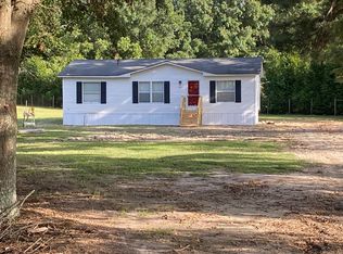 690 Old Moore Rd, Selma, NC 27576