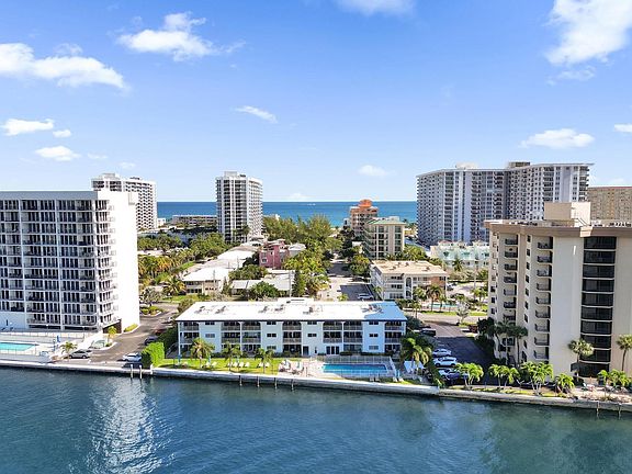 2nd image of 505 N Riverside Drive #7