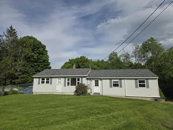 2525 West River Road, Sidney, ME 04330