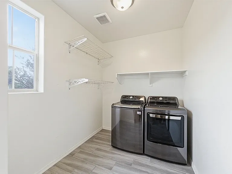 2345 W Gloria Ln — Photo 12