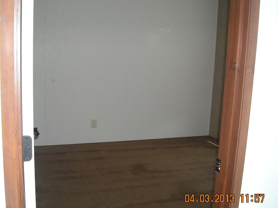 2nd image of 10 7th Ave