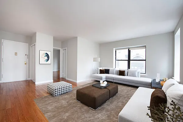 Rented by R New York | media 2