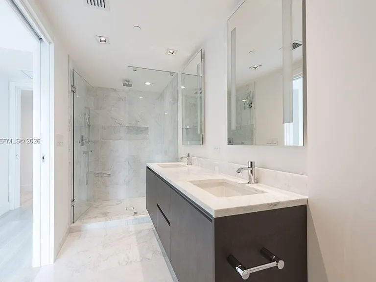 1450 Brickell Ave #3 — Photo 16