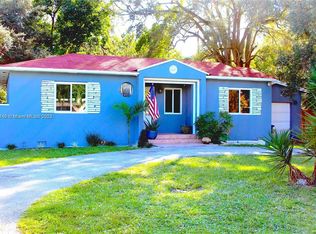 710 NE 164th Ter, Miami, FL 33162