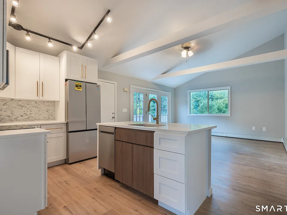 147 Chestnut Tree Hill Rd