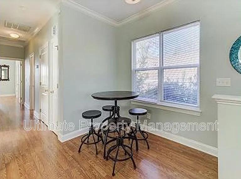 618 S 3rd St #2 — Photo 7