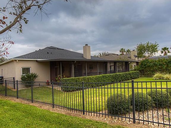 3rd image of 2067 Stone Cross Cir