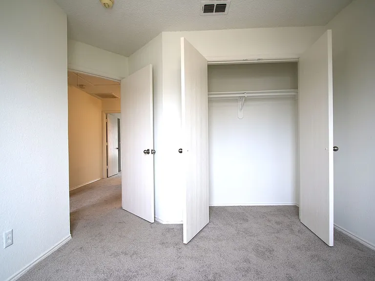 5036 Diaz Ave — Photo 17