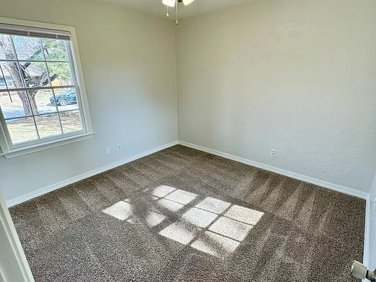 1812 Brighton Ave — Photo 24