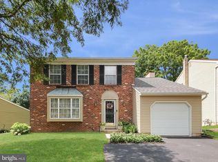 412 Dorchester Ln, Perkasie, PA 18944
