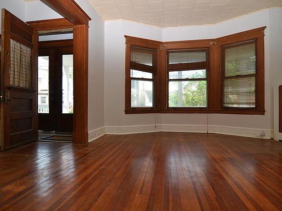 5th image of 430 2nd Ave #1