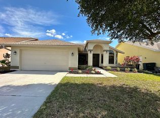 13111 Regent Cir, Fort Myers, FL 33966