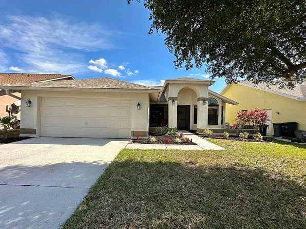 13111 Regent Cir, Fort Myers, FL 33966