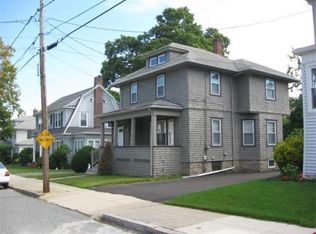 127 Woodlawn St, Fall River, MA 02720