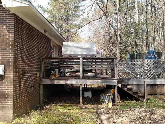 3rd image of 563 Charlotte Ln