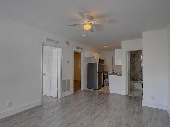 2nd image of 21 SW 6th Ave #1